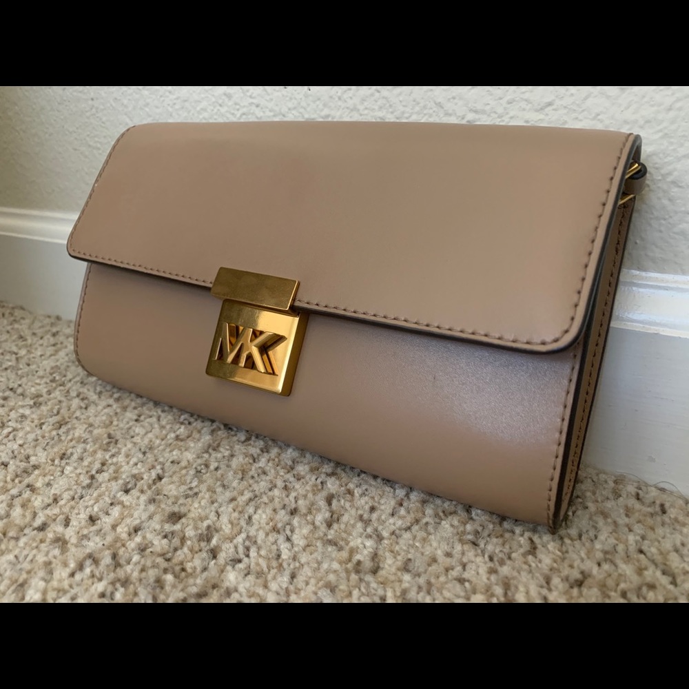 Michael Kors bag - Picture 2 of 3